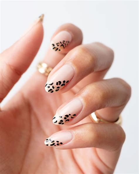 leopard print gel nail art